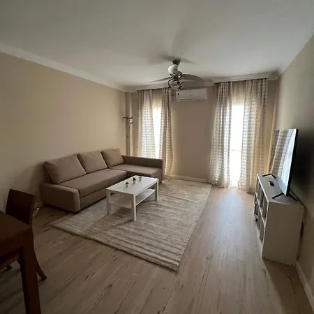 Cozy In City Centre Apartment